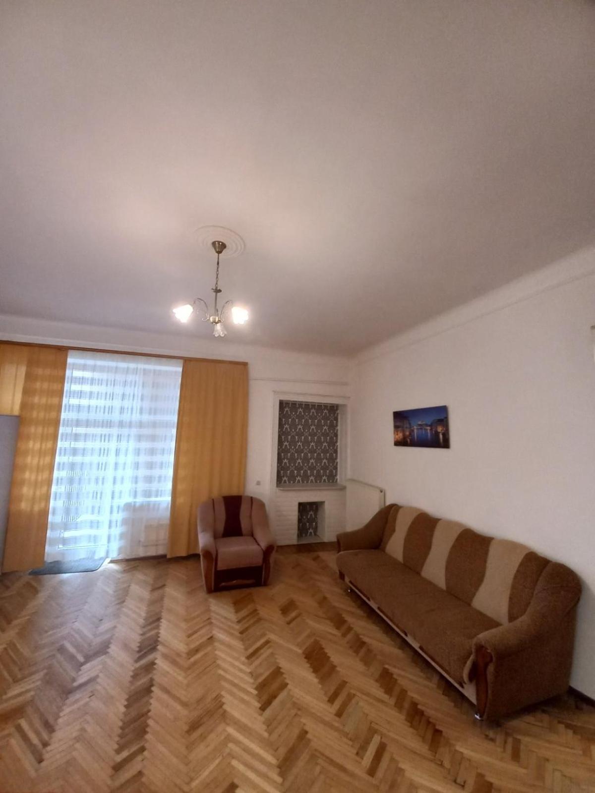 Of Franka Street. Апартаменти